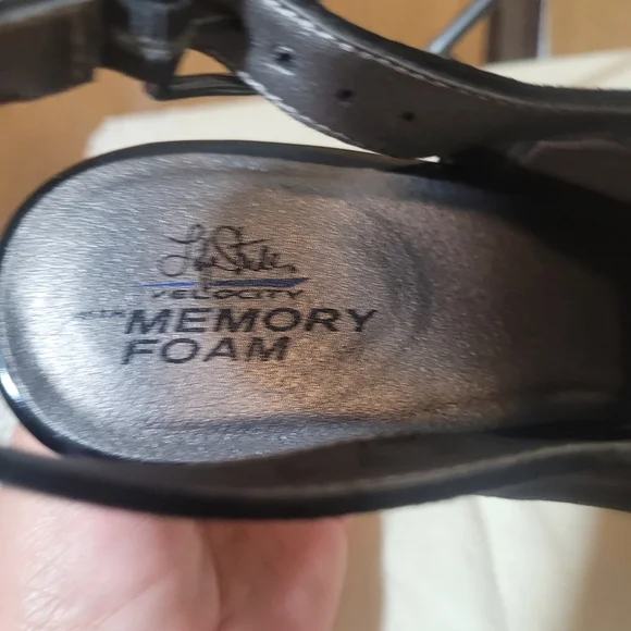 Black LifeStride Suede Peep Toe Slingback Heels with Adjustable Strap Size 9 - Picture 7 of 7